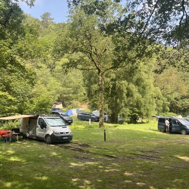 Camping Merlin les pieds dans l'eau