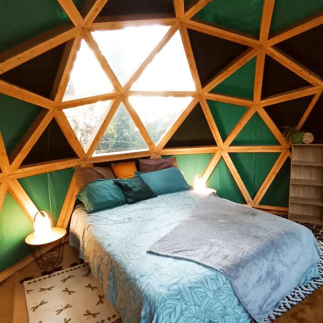 La Fontaine Airmeth - Ty Coed, dôme géodésique