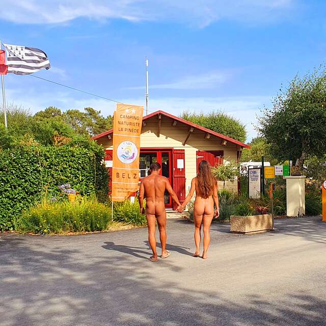Camping naturiste CNBS la Pinède