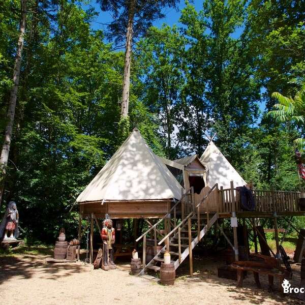 Village de tipis du camping d'Aleth