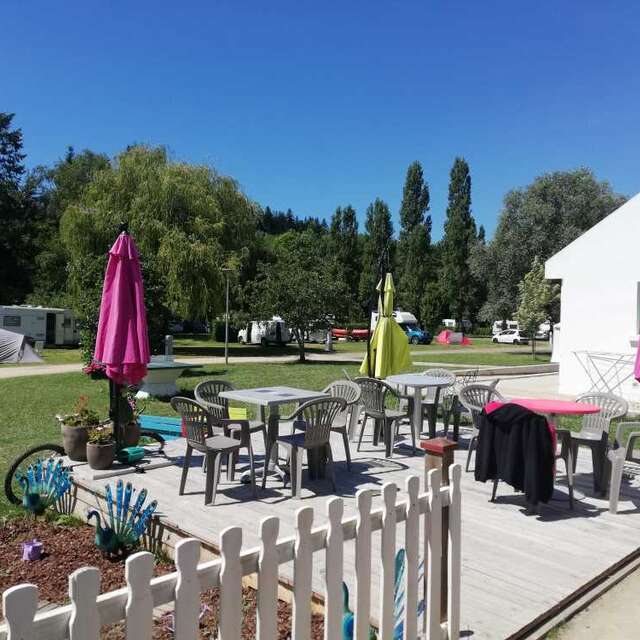 Camping du Pont d'Oust