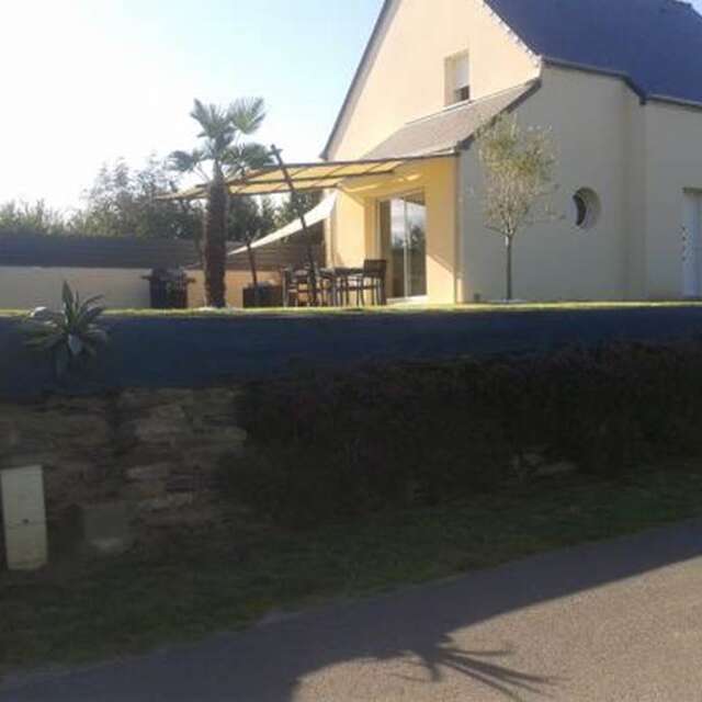 Maison meublée spacieuse et fonctionnelle à 400 m de la plage et école de voile