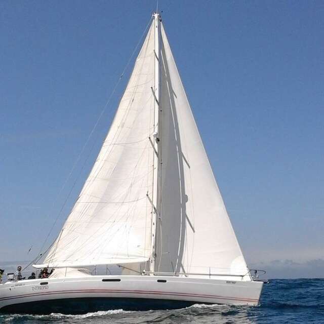 TOPSAIL Location de voilier avec skipper