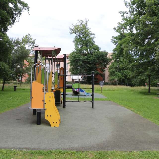 Aire de jeux - Philippon