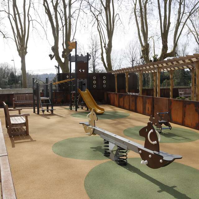 Aire de jeux - Place de la monnaie