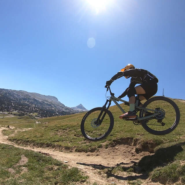 Altitude Ski
