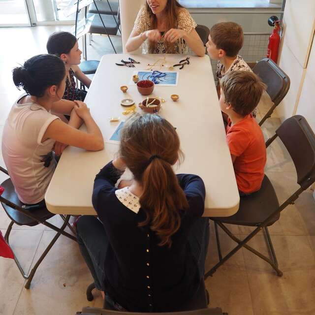 Atelier bijoux à Elusa