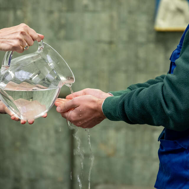 THE WATER GESTURE