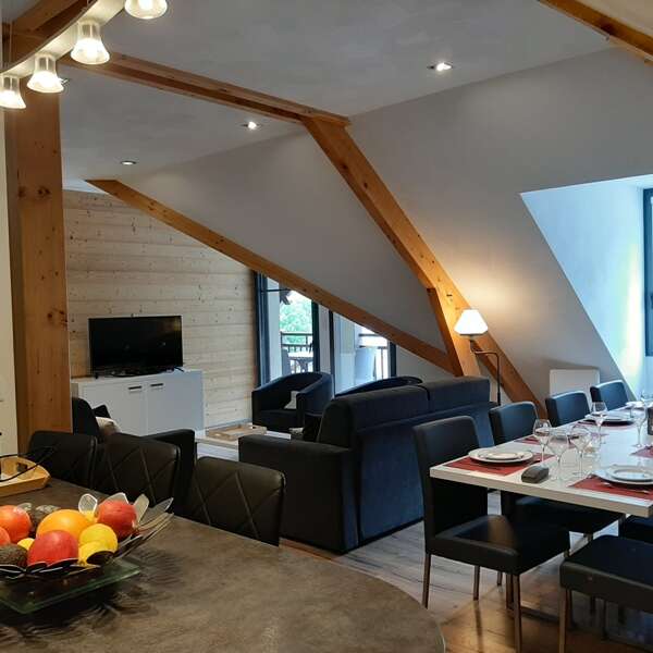 APPARTEMENT DANS RESIDENCE JARDIN DE LA PERGOLA
