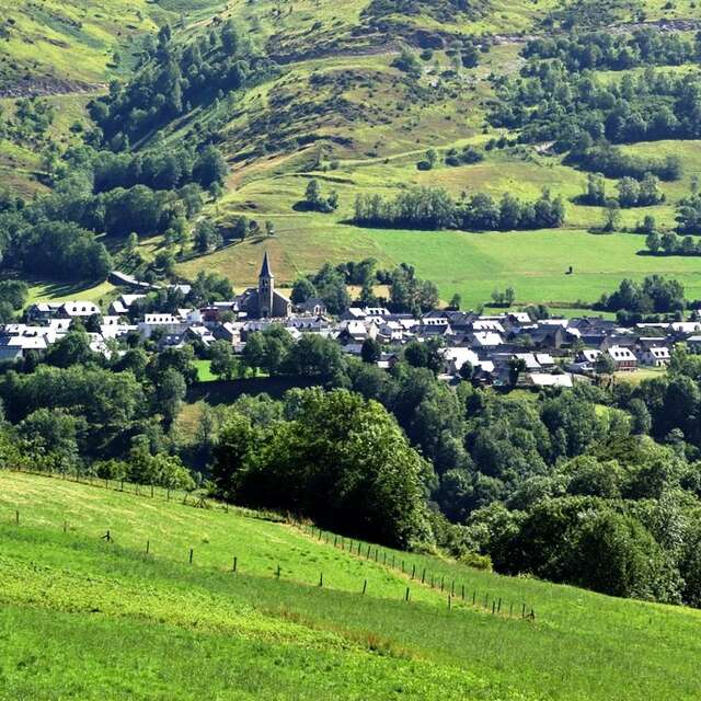 Visite du village d'Azet