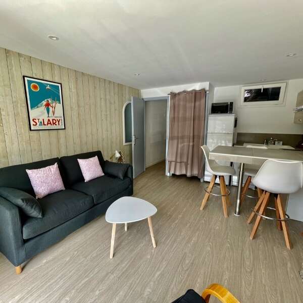 APPARTEMENT DANS RESIDENCE SOUM DE MATTE