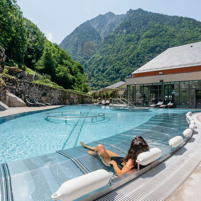 LES BAINS DU ROCHER