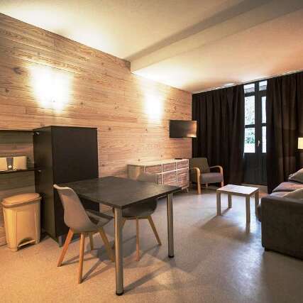 APPARTEMENT DANS RESIDENCE ROYAL MILAN