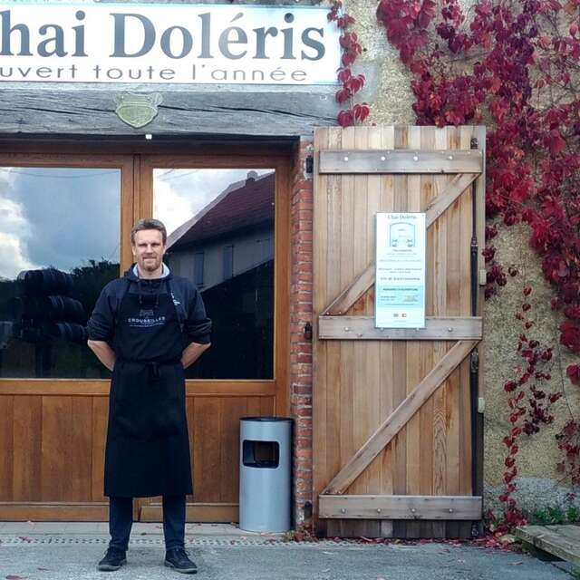CHAI  DOLERIS