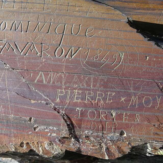 Projection-débat autour des pierres gravées à Azet