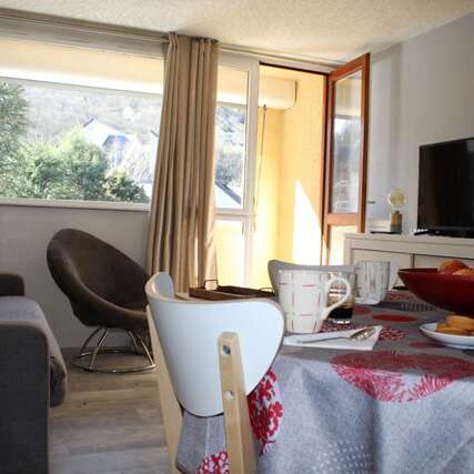 APPARTEMENT DANS RESIDENCE BEL AURE