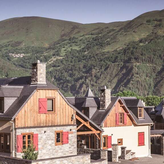 LES HAUTS DE SAINT-LARY - CHALET LE PLA D'ADET