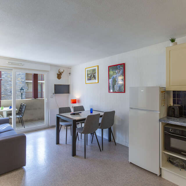 APPARTEMENT DANS RESIDENCE LE CLOS DU MOULIN