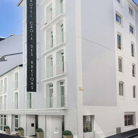 HÔTEL CROIX DES BRETONS