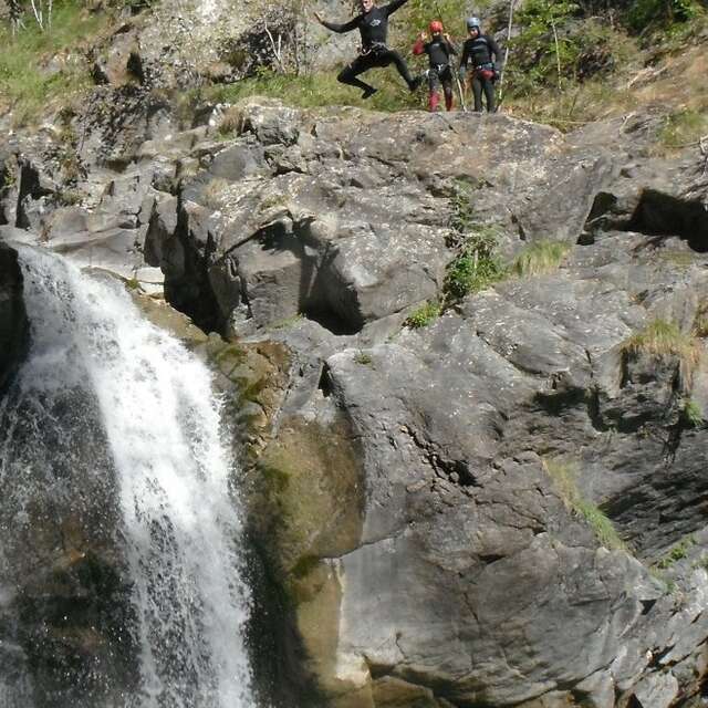 AVENTURE SANS FRONTIERE