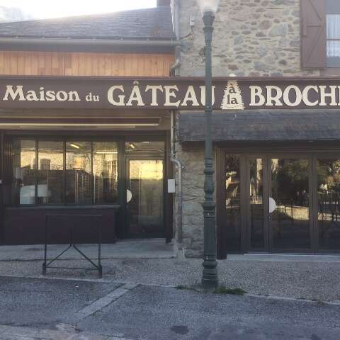 MAISON DU GATEAU A LA BROCHE