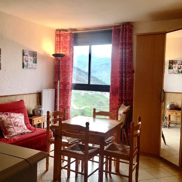 APPARTEMENT DANS RÉSIDENCE ARMAZAN