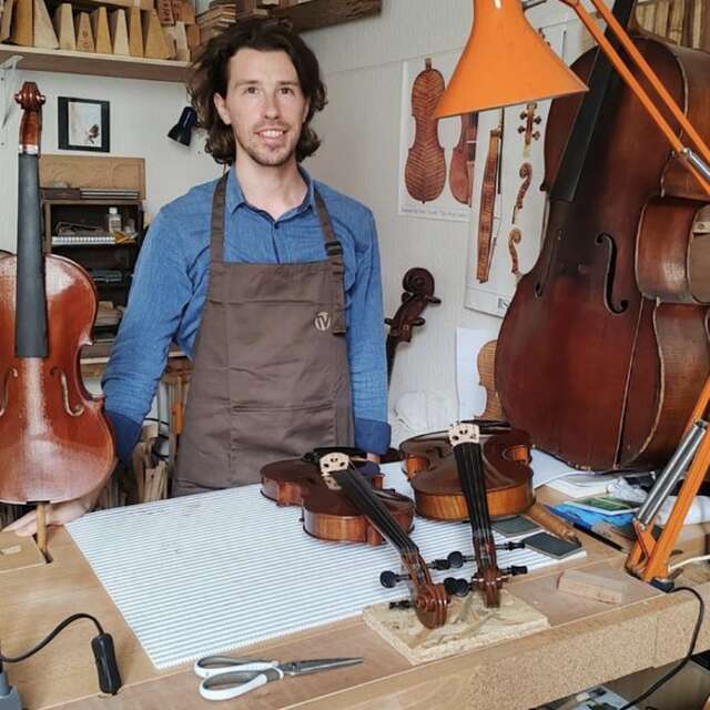 PIERRE LASSAU LUTHIER