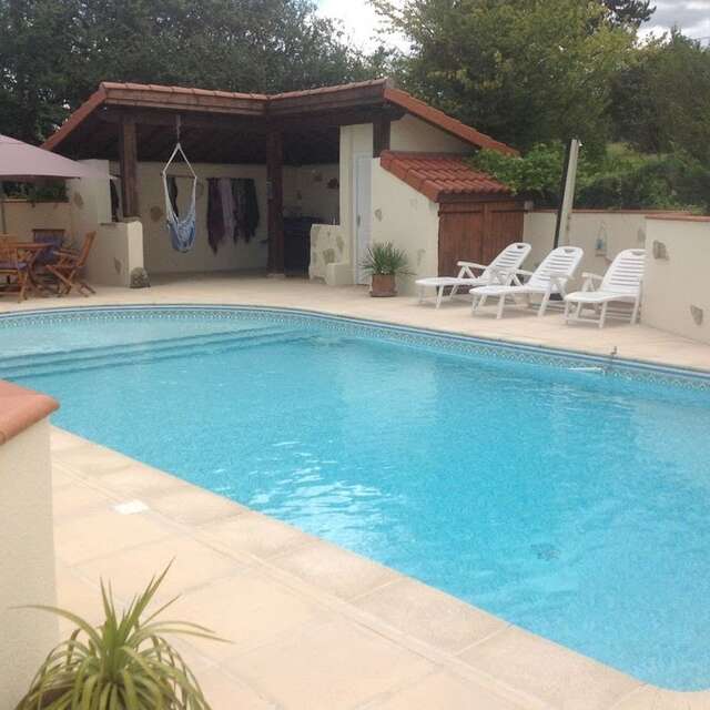 GÎTE À BARRIOU