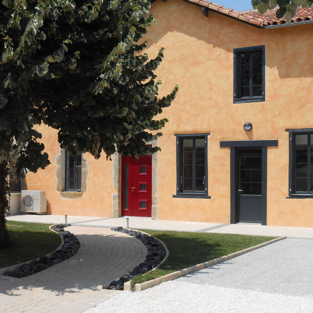 CHAMBRES D'HÔTES "LA PETITE ECOLE"