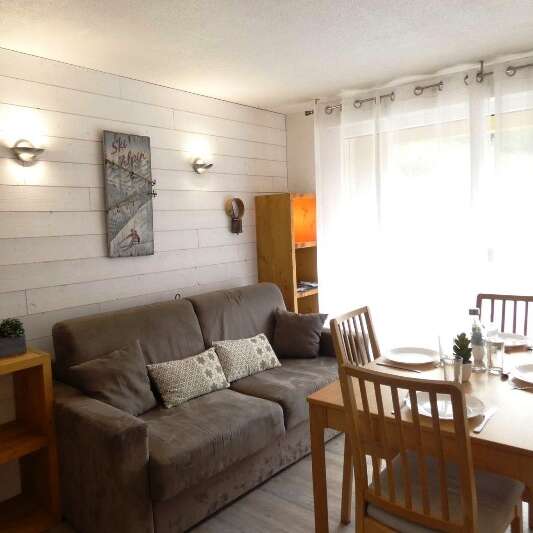 APPARTEMENT DANS RESIDENCE ARBIZON