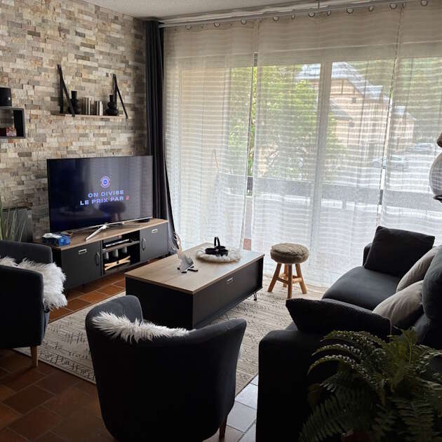 APPARTEMENT DANS RESIDENCE L'AGUT