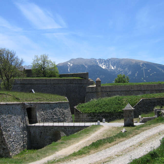 PLACE FORTE DE MONT-LOUIS