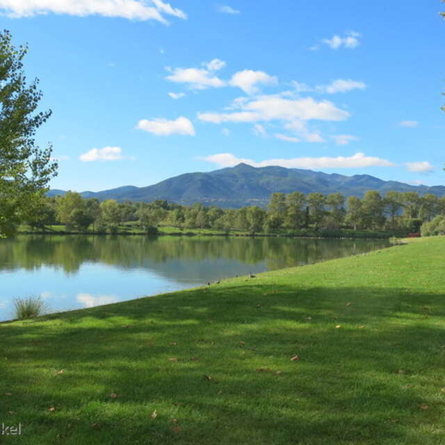 LAC DE SAINT JEAN PLA DE CORTS