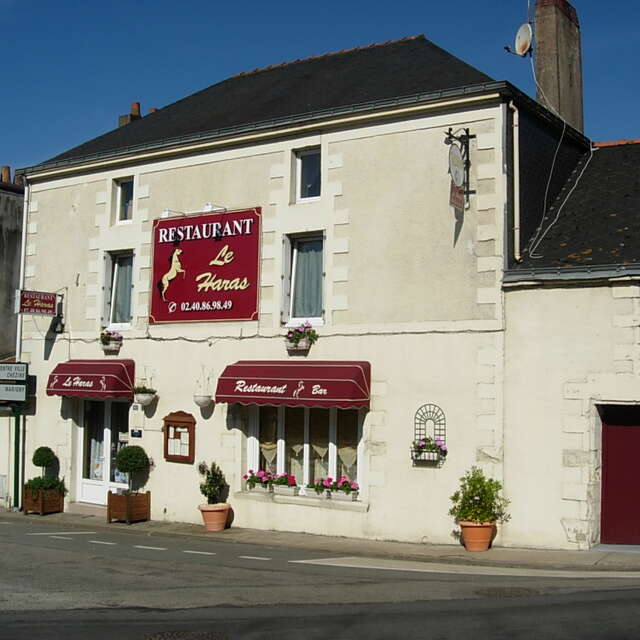 LE HARAS