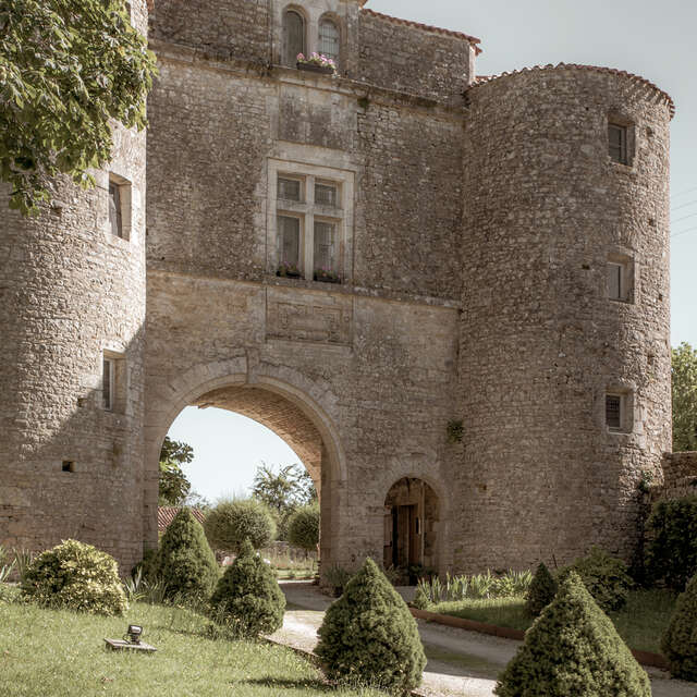 CHAMBRE D'HOTES "CHÂTEAU DE LA CRESSONNIÈRE"