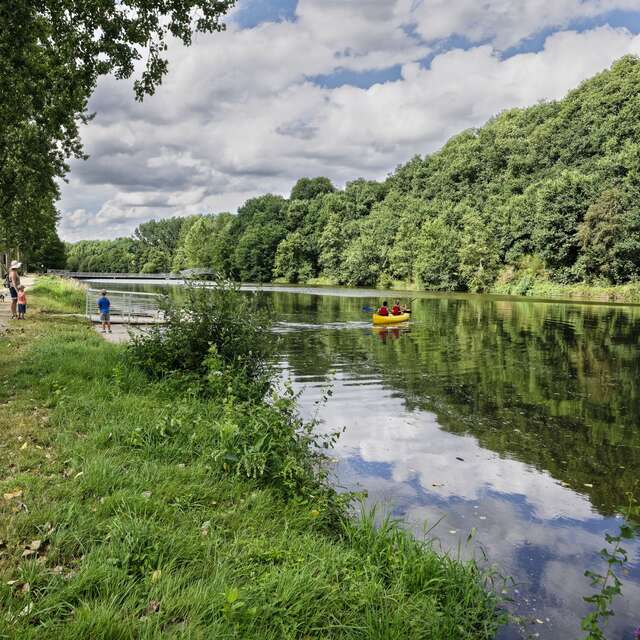 AMBRIERES-LES-VALLEES - RANDONNEE - CIRCUIT DU PARC