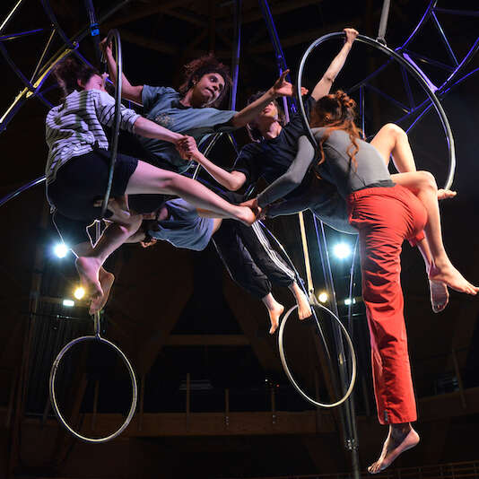 Spring : premier festival international de cirque contemporain