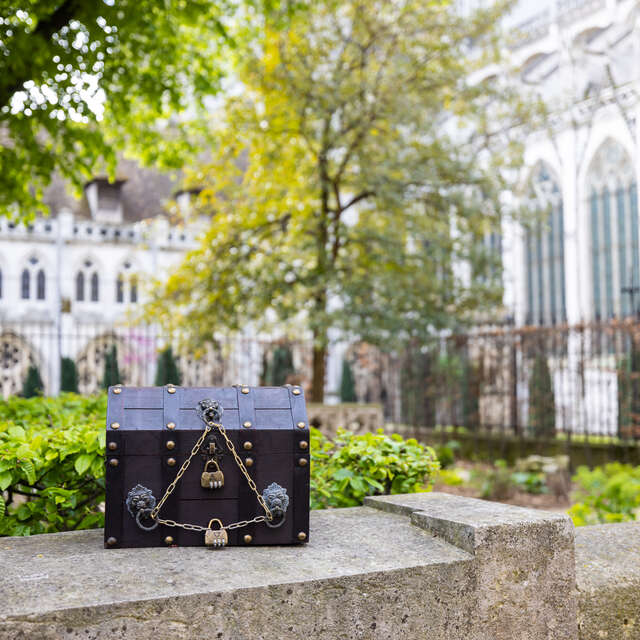 "Jeanne d'Arc, le secret du manuscrit", escape game urbain