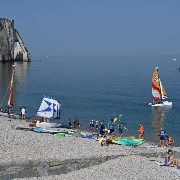 Plage-Baignade Etretat