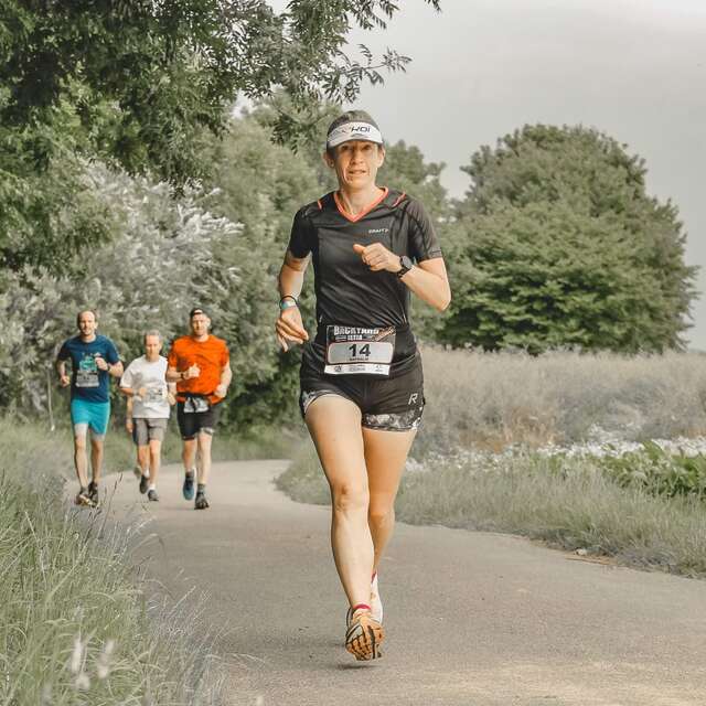 Backyard Ultra, Marche et Trail