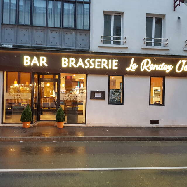 Le Rendez Vous