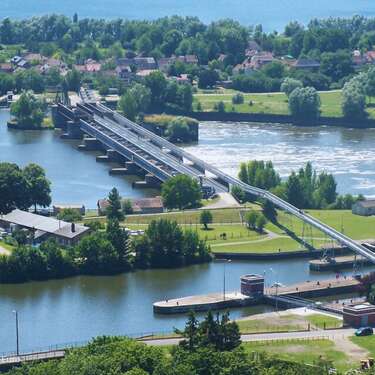 Déjeuner Croisière de l'Écluse