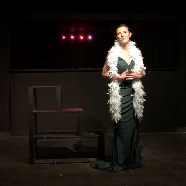 DINER SPECTACLE - Maupassant insolent