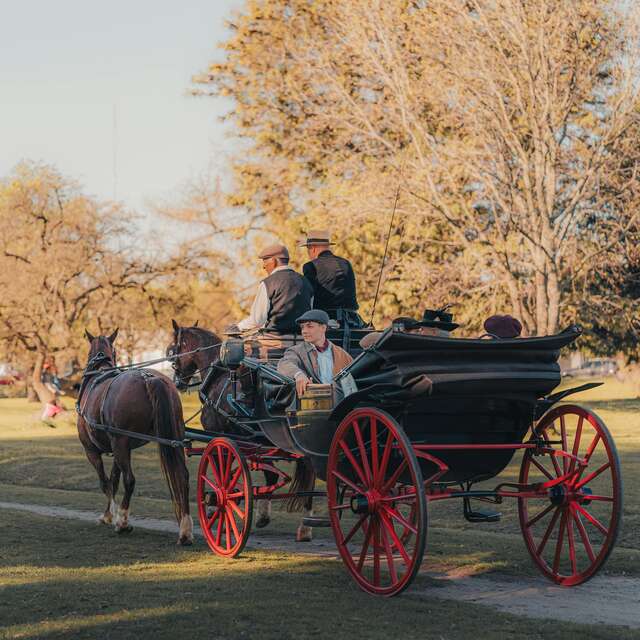 La Calèche de Noël accompagnée du Père Noël