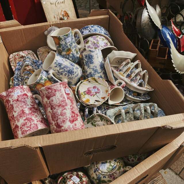Les brocantes de la rue aux Ours fêtent le Printemps