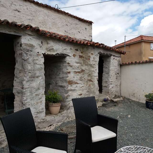 CHAMBRES D'HÔTES "LES PUVINIÈRES"