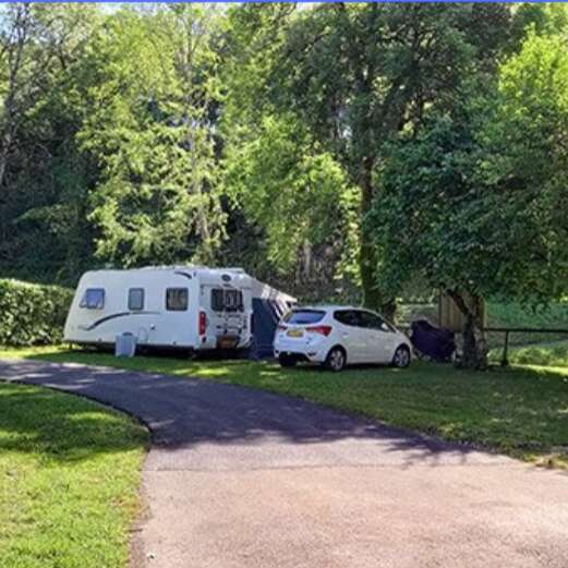 Emplacement camping-car - Camping l'Etruyère