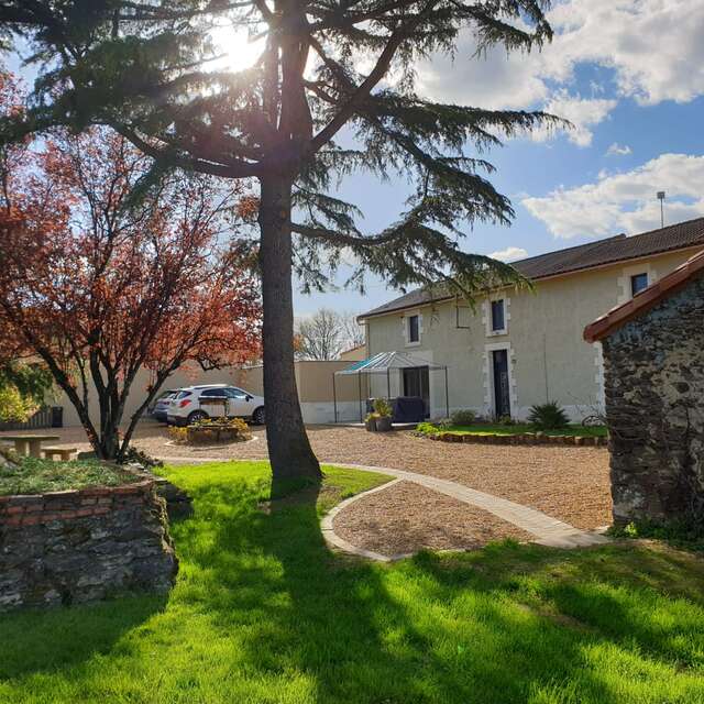 CHAMBRES D'HÔTES "LA PRUNELLE"