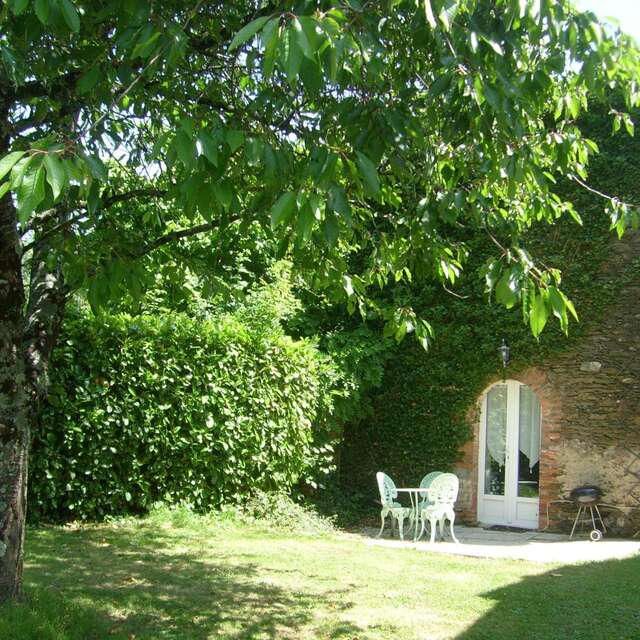 MEUBLÉ "PETIT CERISIER"