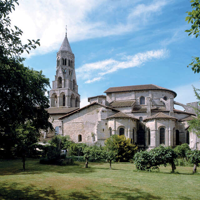V 56 Limoges - Bénévent-l'Abbaye (Véloroute)
